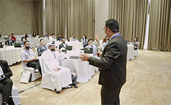 Mentor Manish addressing corporate professionals during Edoxi's Artificial Intelligence (AI) corporate training at DoubleTree by Hilton, Dubai