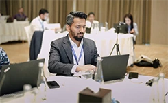 Professional attending Edoxi's Artificial Intelligence (AI) corporate workshop led by Manish at DoubleTree by Hilton, Dubai.